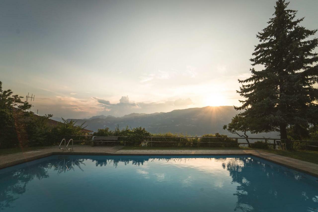 Lamberthof Hotel มอนตาญา ภายนอก รูปภาพ